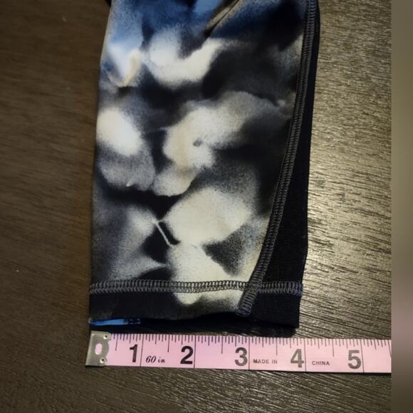 Lululemon Train Times 7/8 Pant 25" Blush Blossom Alpine White / Black Size 4 - Picture 5 of 16